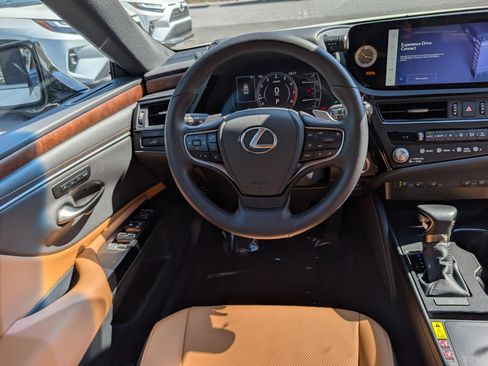 Certified 2025 Lexus ES 350 w/ Premium Package FWD image 17