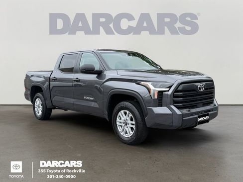 Used 2025 Toyota Tundra SR5 AWD/4WD image 1