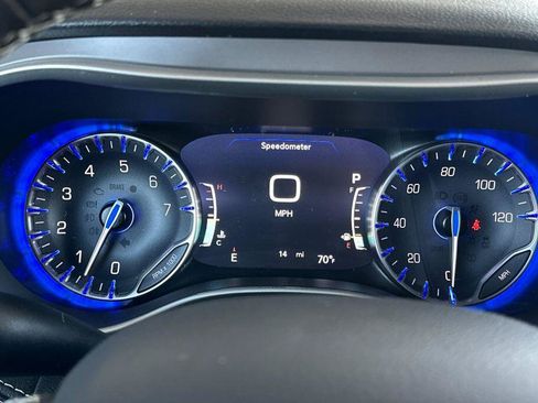 New 2027 Chrysler Pacifica Limited FWD image 25