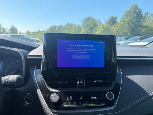 Used 2024 Toyota Corolla SE FWD image 14