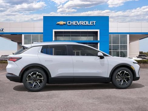 New 2026 Chevrolet Equinox EV LT AWD/4WD image 5