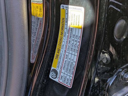 Used 2019 GMC Yukon Denali w/ Denali Ultimate Package image 17