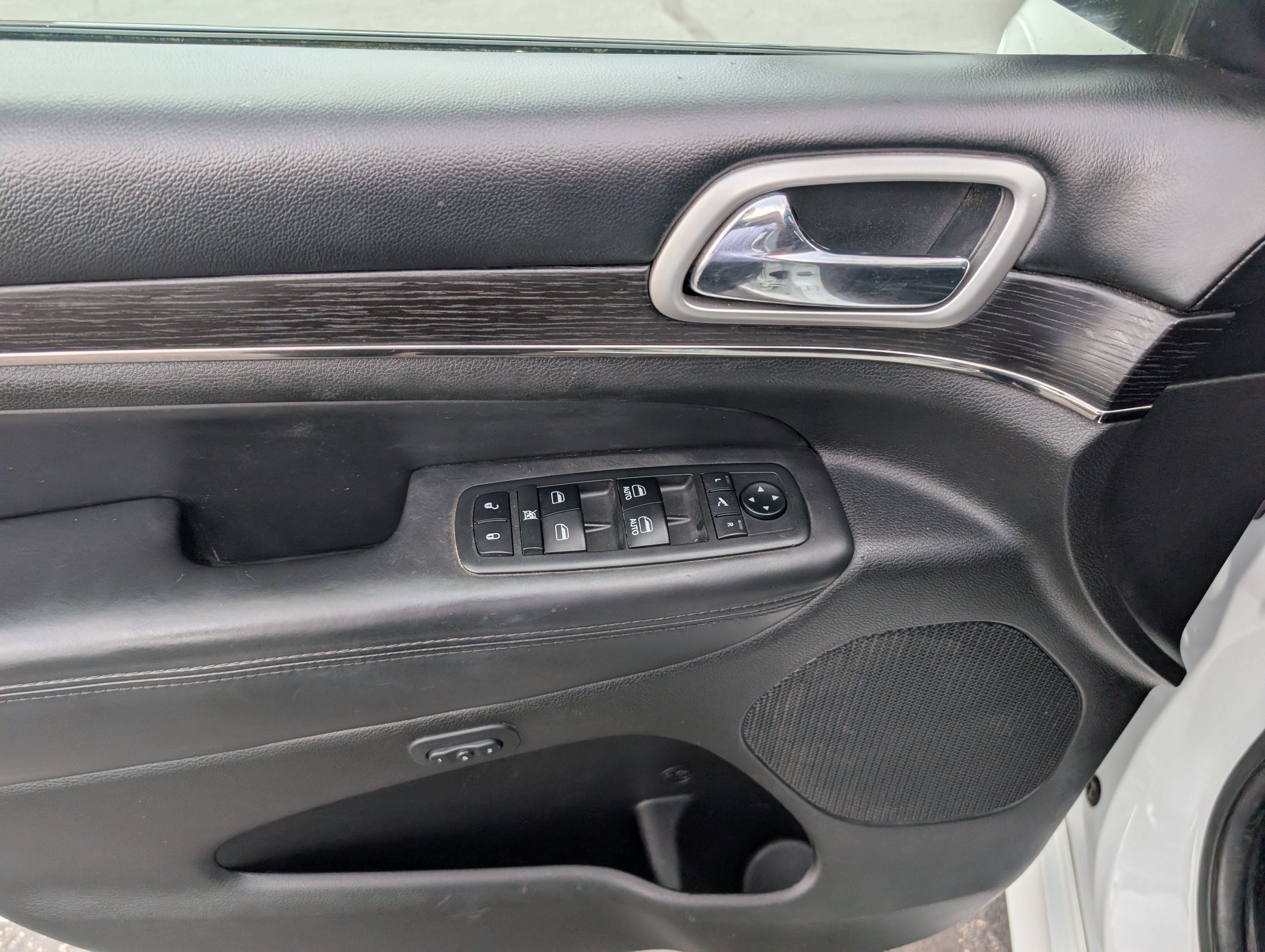 Used 2018 Jeep Grand Cherokee High Altitude AWD/4WD image 10