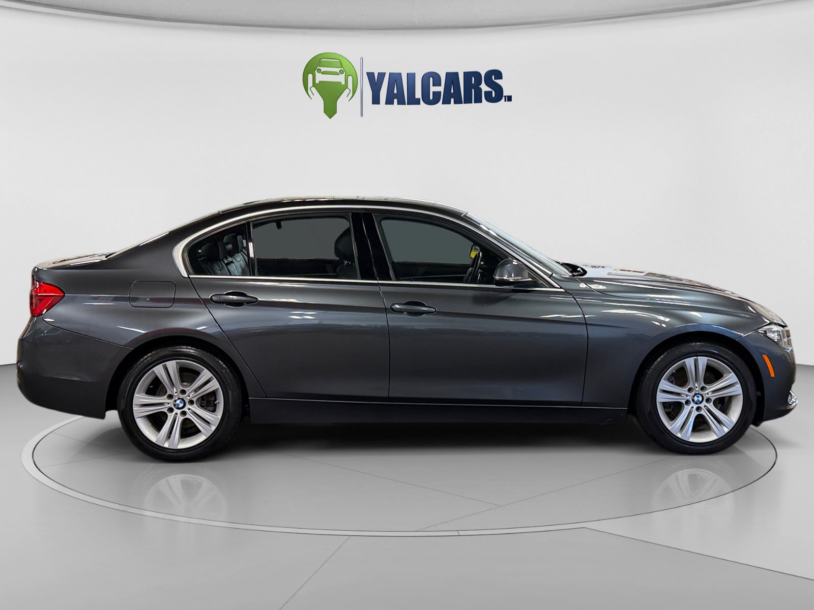 Used 2017 BMW 330i Sedan RWD image 6