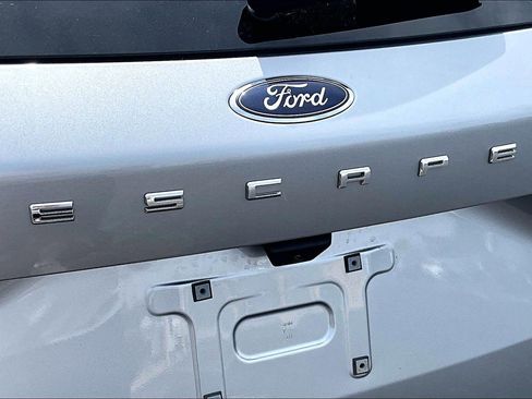 Used 2022 Ford Escape SEL FWD image 31