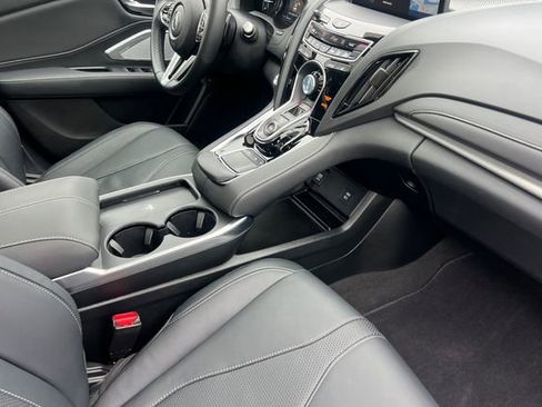Certified 2025 Acura RDX w/ Technology Package image 18