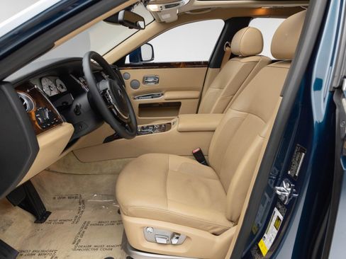 Used 2010 Rolls-Royce Ghost RWD image 30