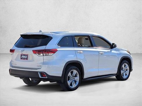 Used 2019 Toyota Highlander Limited image 5