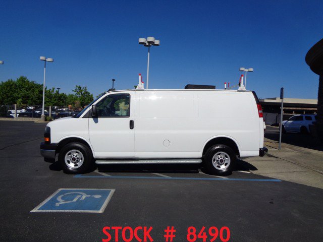 Used 2024 GMC Savana 2500 w/ Driver Convenience Package RWD image 2
