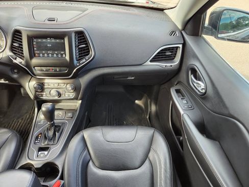 Used 2021 Jeep Cherokee Latitude Lux AWD/4WD image 16