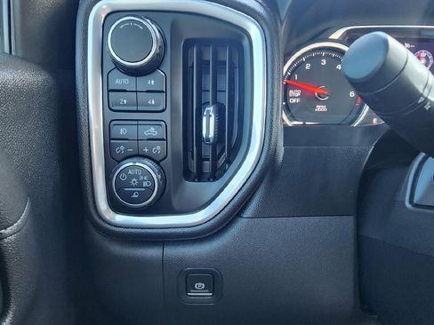 Used 2019 Chevrolet Silverado 1500 High Country AWD/4WD image 15