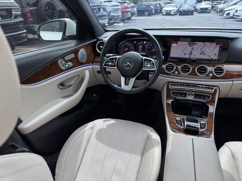 Used 2019 Mercedes-Benz E 300 4MATIC w/ Driver Assistance Package image 30