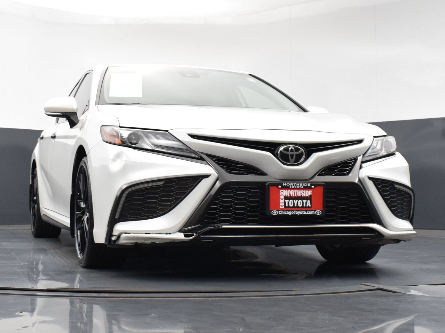 Used 2023 Toyota Camry XSE FWD image 31
