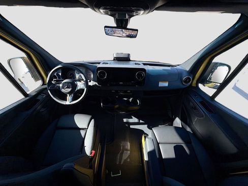 New 2026 Mercedes-Benz Sprinter 2500 image 9