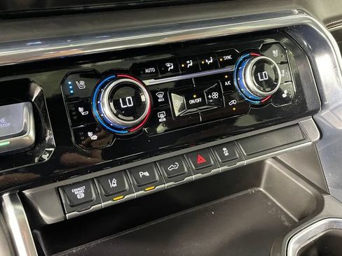 Certified 2024 GMC Sierra 3500 Denali Ultimate AWD/4WD image 9