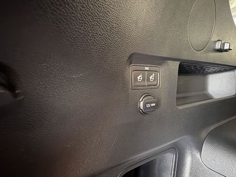 Used 2025 Kia Telluride S AWD/4WD image 19