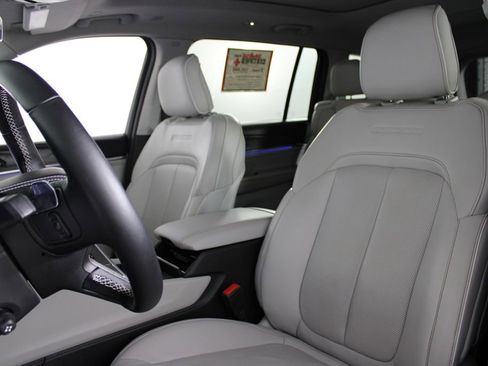 Used 2022 Jeep Grand Cherokee L Overland w/ MOPAR Finishing Package image 20