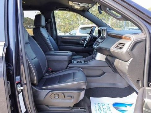 Certified 2023 Chevrolet Suburban Premier image 7