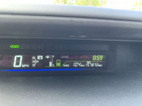 Used 2012 Toyota Prius V Five image 20