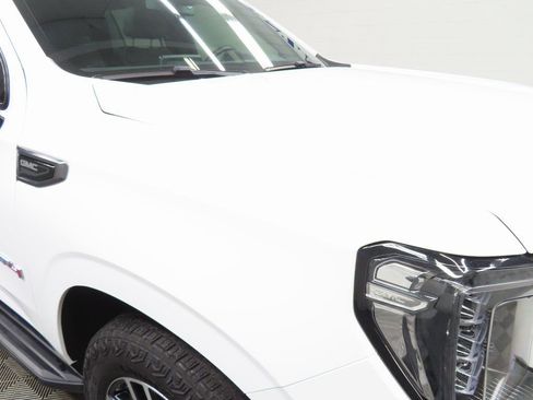 Used 2024 GMC Yukon AT4 image 26