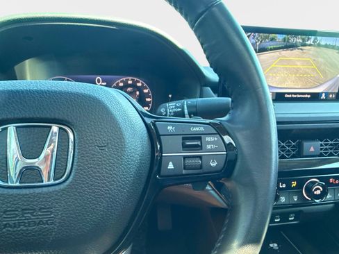 Used 2024 Honda Accord Touring image 29