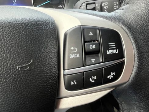 Used 2024 Ford Explorer XLT w/ Equipment Group 202A RWD image 15