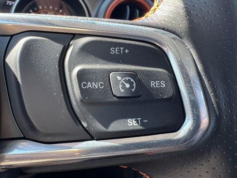 Used 2023 Jeep Gladiator Mojave w/ LED Lighting Group AWD/4WD image 17