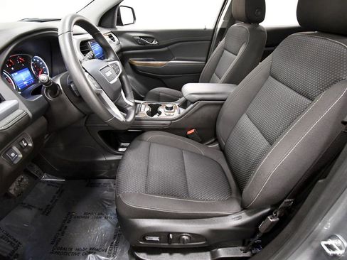 Used 2023 GMC Acadia SLE w/ Driver Convenience Package image 13