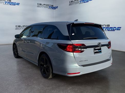 Used 2024 Honda Odyssey Sport image 7