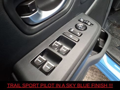 Used 2024 Honda Pilot TrailSport image 15