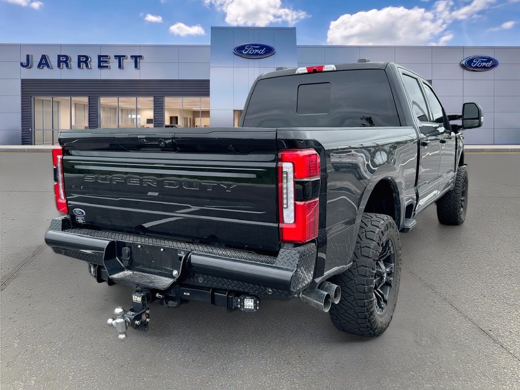 Used 2025 Ford F350 Platinum AWD/4WD image 4