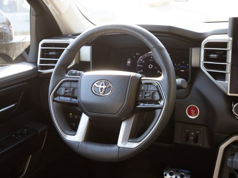 Used 2024 Toyota Sequoia SR5 image 15