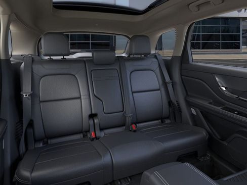 New 2023 Lincoln Corsair Reserve w/ Equipment Group 202A image 11