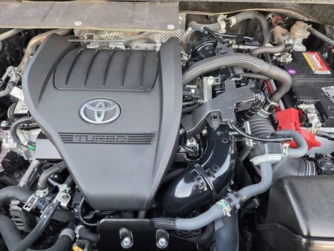Used 2023 Toyota Highlander Limited FWD image 27
