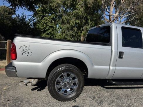 Used 2011 Ford F250 XLT w/ XLT Interior Pkg AWD/4WD image 21