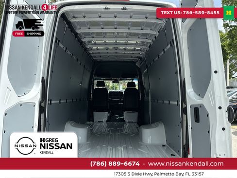 Used 2023 Mercedes-Benz Sprinter 3500 image 29