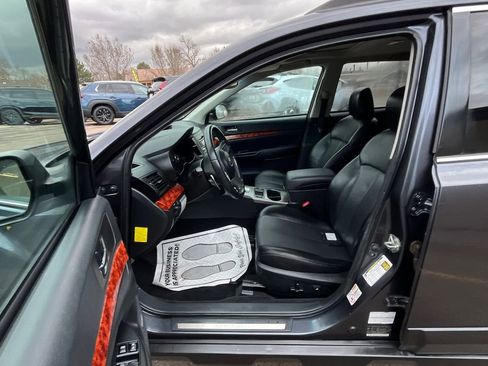 Used 2011 Subaru Outback 3.6R Limited w/ PWR Moonroof Pkg image 19