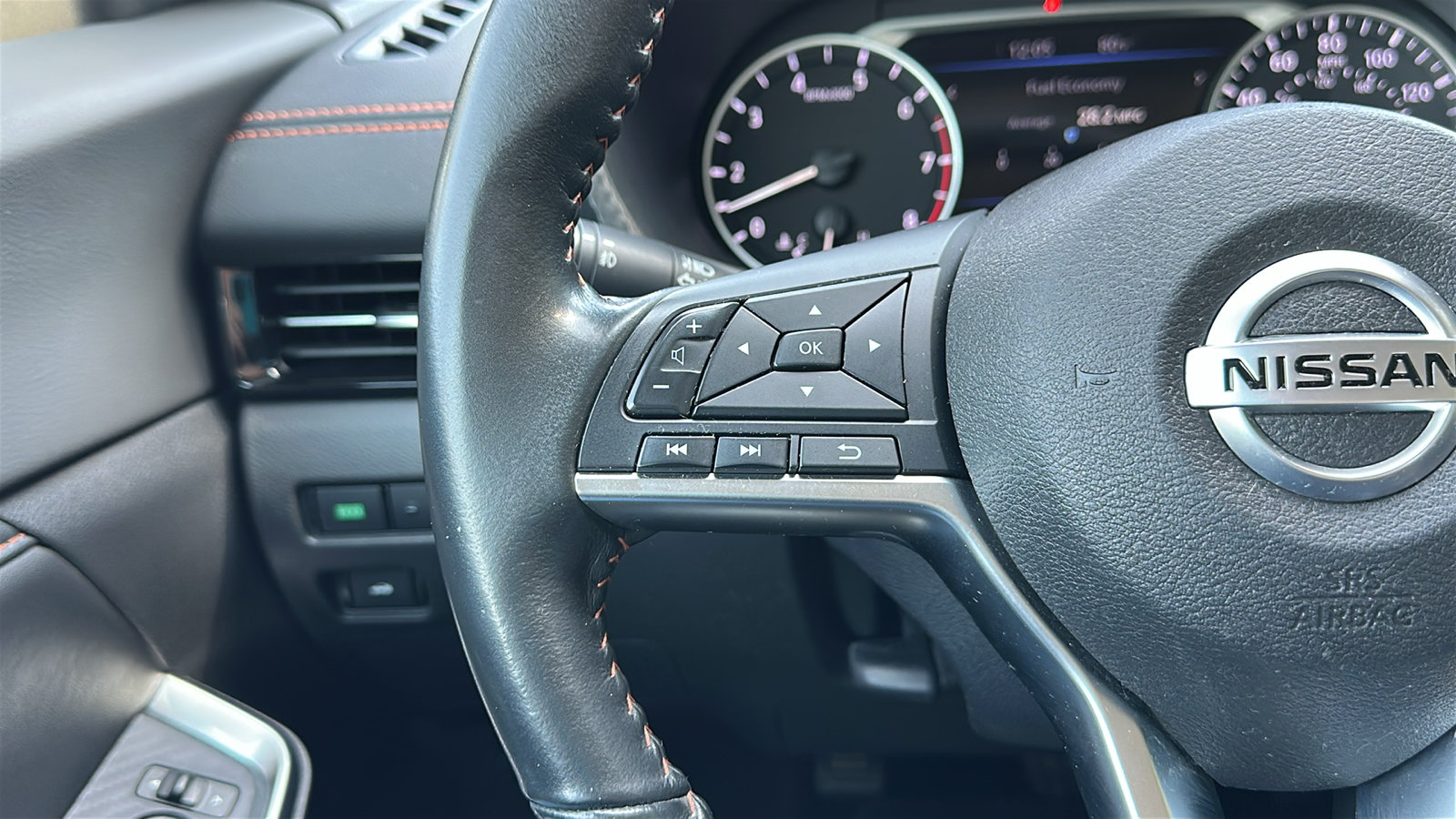 Certified 2023 Nissan Sentra SR w/ Electronics Package FWD image 16