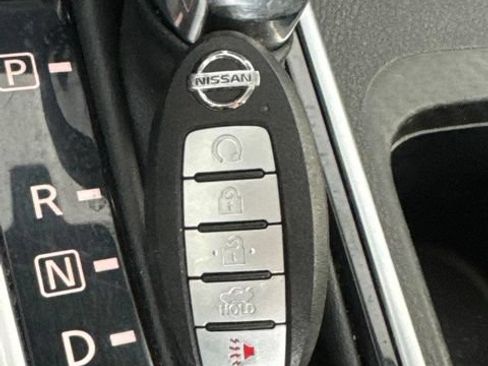 Certified 2023 Nissan Sentra SR w/ Trunk Package FWD image 3