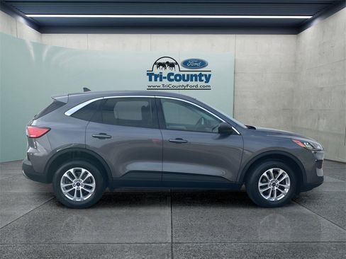 Used 2022 Ford Escape SE w/ Convenience Package image 8