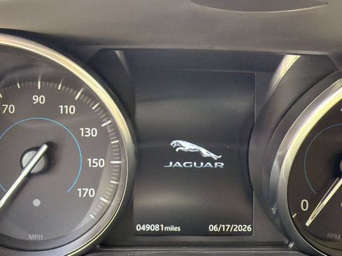 Used 2018 Jaguar XE RWD image 16