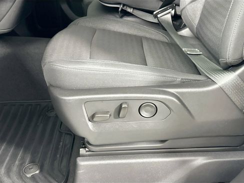 Used 2023 Chevrolet Silverado 1500 Custom image 16