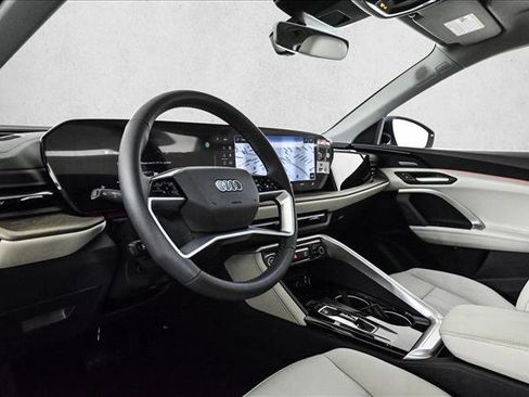 New 2025 Audi Q5 Premium Plus image 10