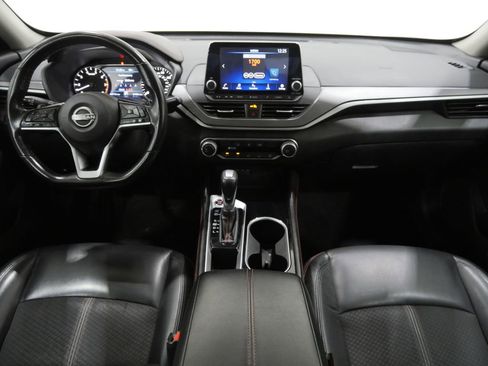 Used 2024 Nissan Altima 2.5 SR FWD image 9