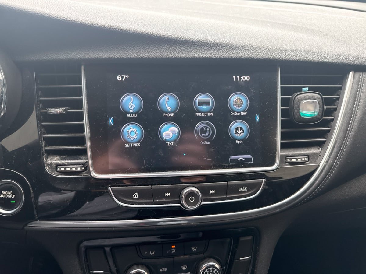 Used 2019 Buick Encore Sport Touring w/ Safety Package FWD image 9
