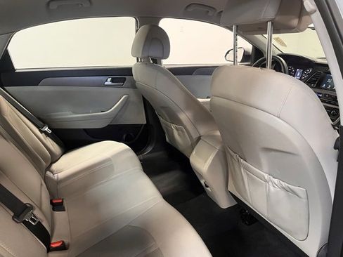 Used 2016 Hyundai Sonata SE image 14