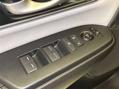 Used 2020 Honda CR-V Touring image 22