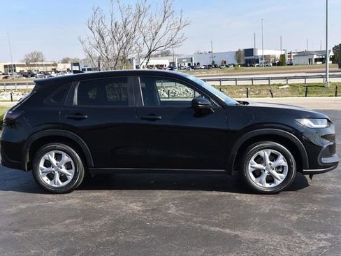 Used 2023 Honda HR-V LX image 5