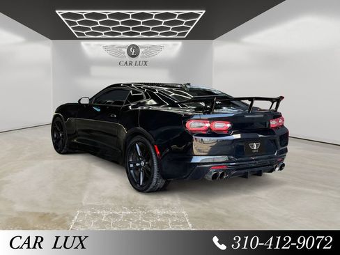 Used 2019 Chevrolet Camaro SS RWD image 3
