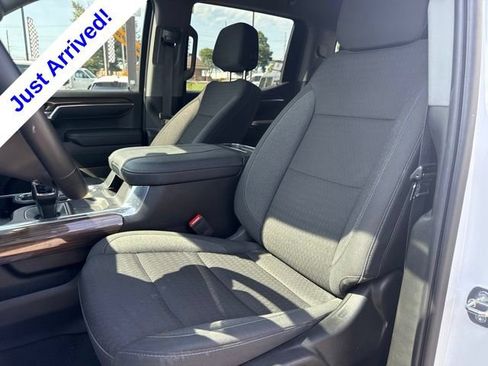 Used 2023 Chevrolet Silverado 1500 RST w/ Convenience Package II AWD/4WD image 9